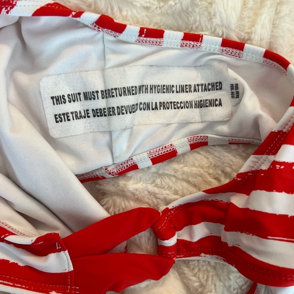 🥳🥳 HOST PICK 🥳🥳 Xhilaration American Flag Bikini Set L new with liner no tag - Picture 6 of 6